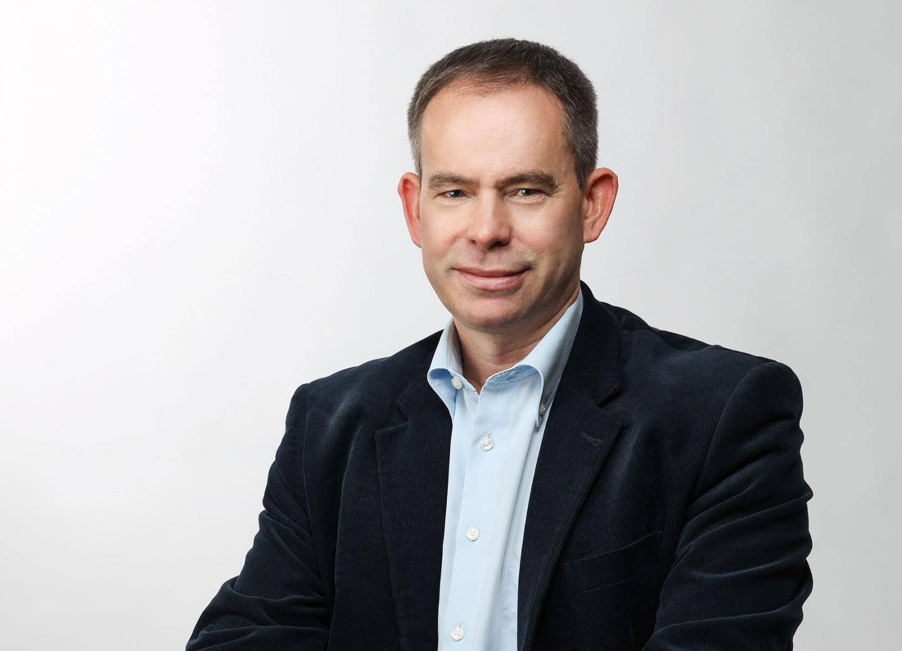 Dr. Dirk Klapperich